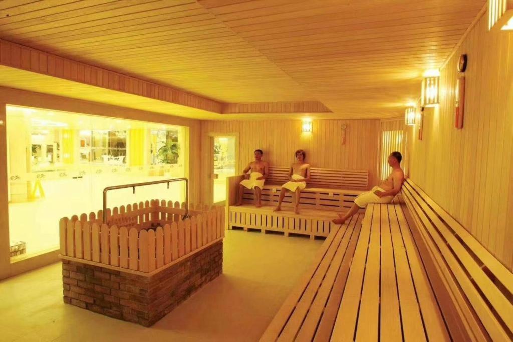 Cheermore Recreation Hotel Guangzhou Zhimao Yuan Ecological Spa Leisure Hotel Exterior foto