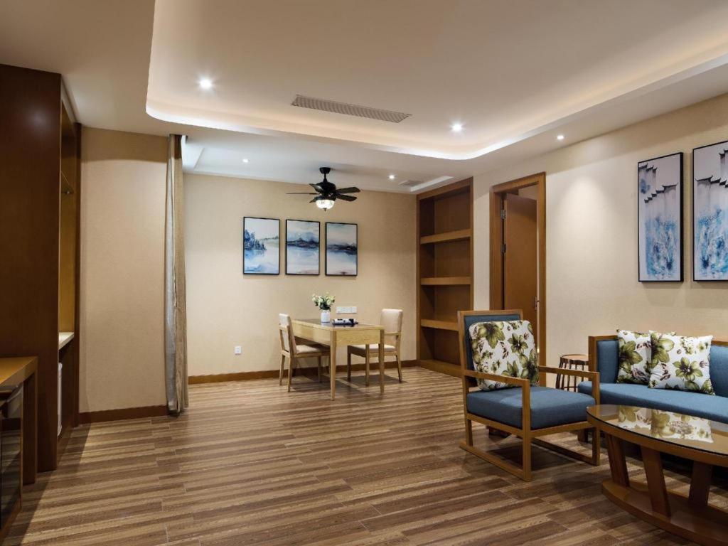 Cheermore Recreation Hotel Guangzhou Zhimao Yuan Ecological Spa Leisure Hotel Exterior foto
